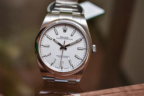 oyster perpetual 39 rolex review